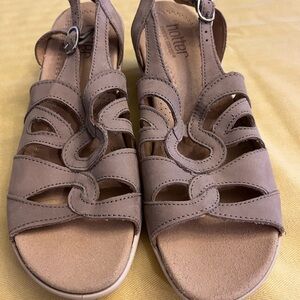 Hotter Women's Tan Sandals size 8 brand new